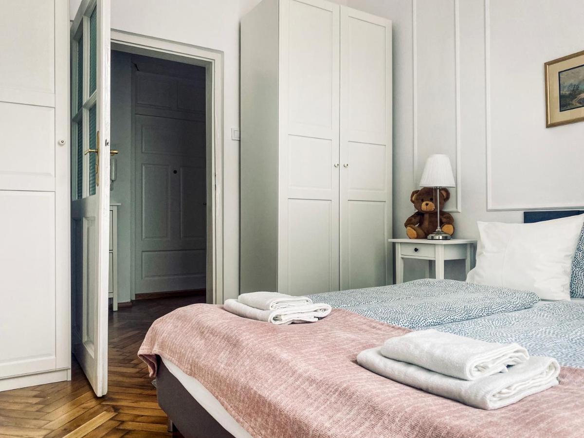 Beautiful Apartment With Two Rooms, Cracow Old Town Krakau Exterior foto