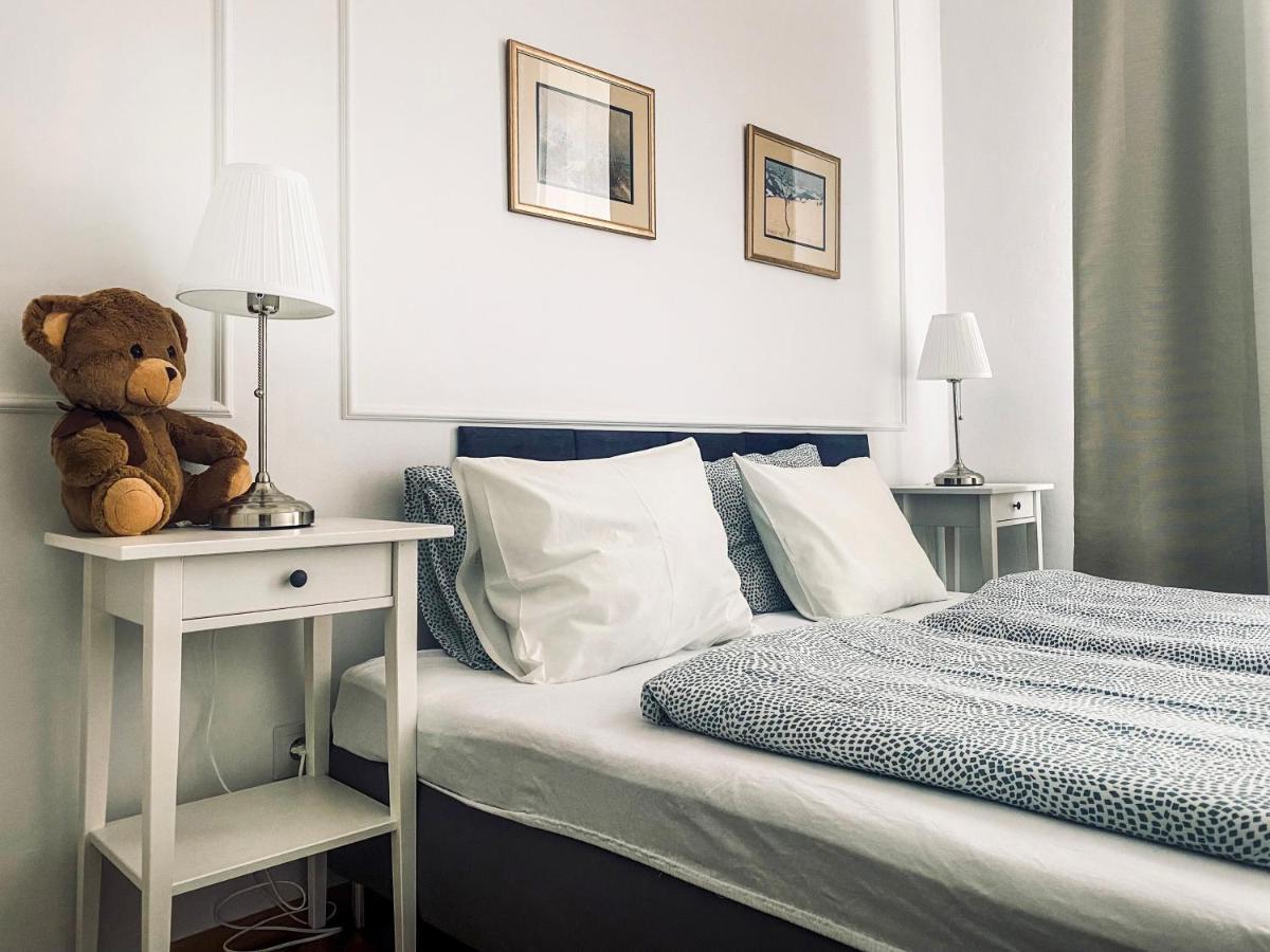 Beautiful Apartment With Two Rooms, Cracow Old Town Krakau Exterior foto