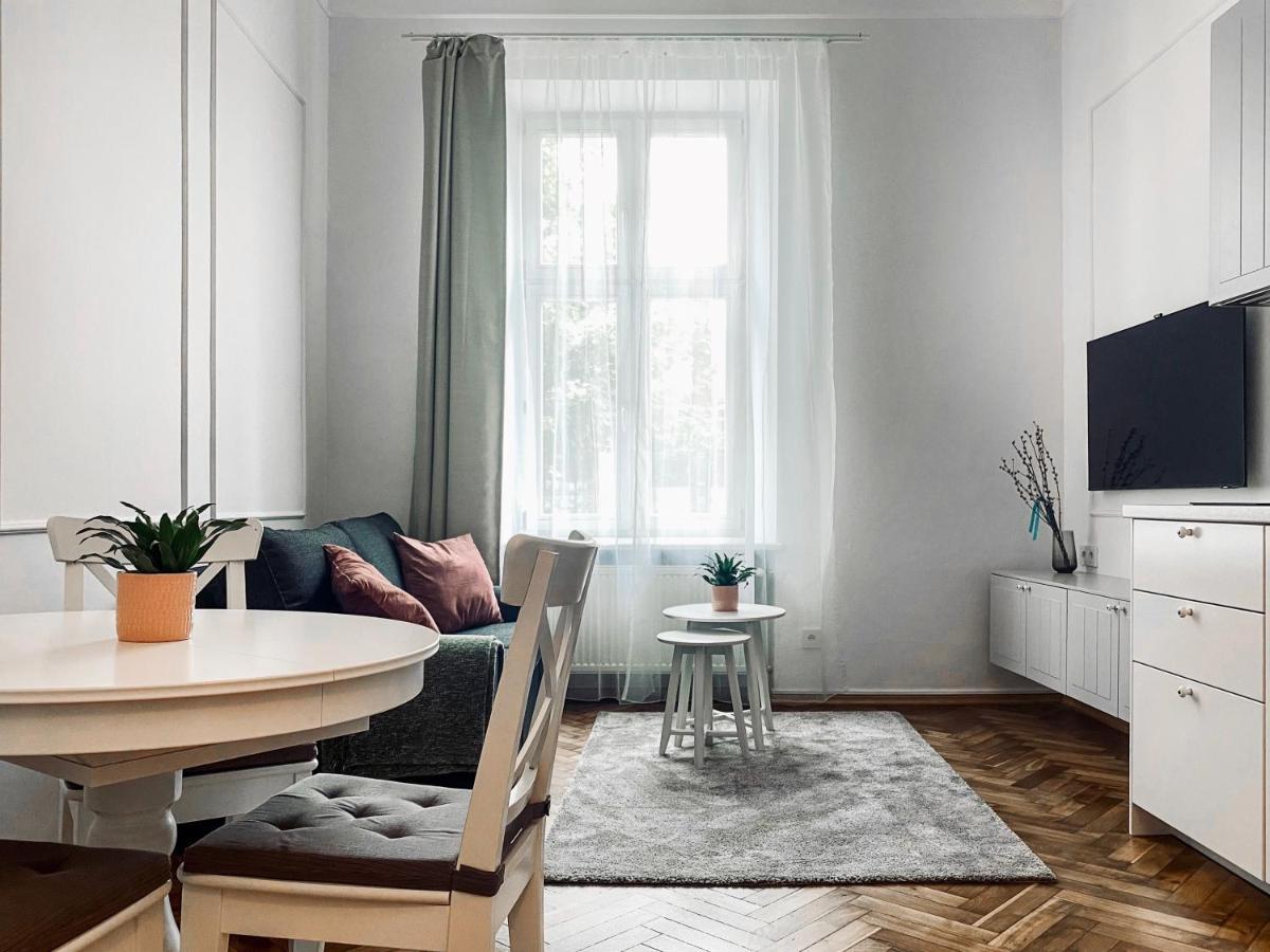 Beautiful Apartment With Two Rooms, Cracow Old Town Krakau Exterior foto